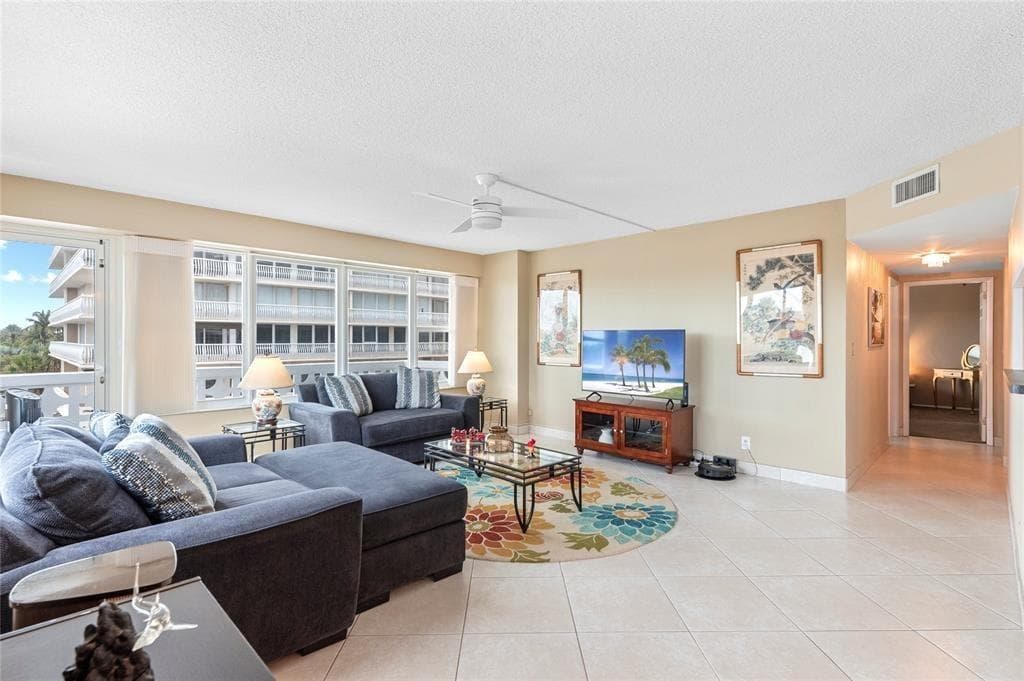 4010 Galt Ocean Drive Apt 312 photo 7