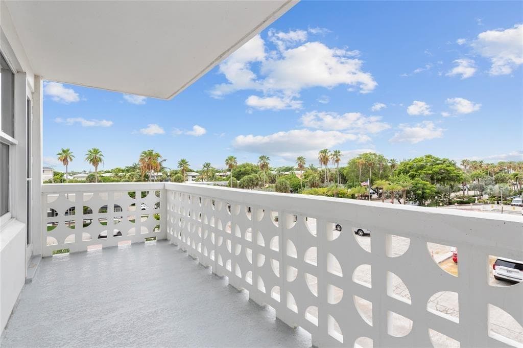 4010 Galt Ocean Drive Apt 312 photo 1