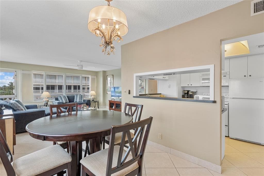 4010 Galt Ocean Drive Apt 312 photo 9