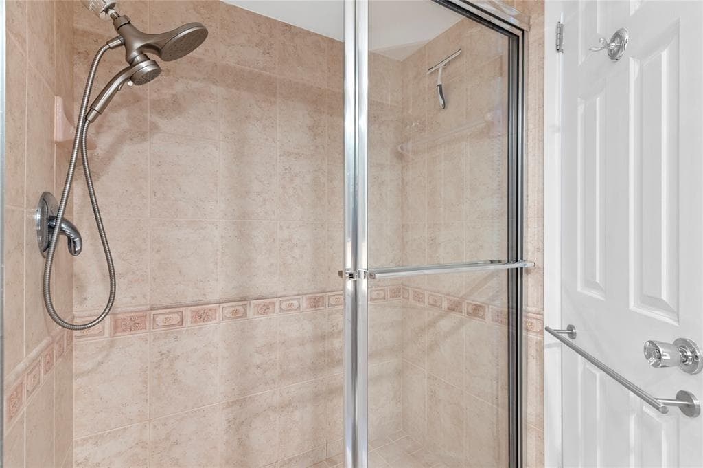4010 Galt Ocean Drive Apt 312 photo 21