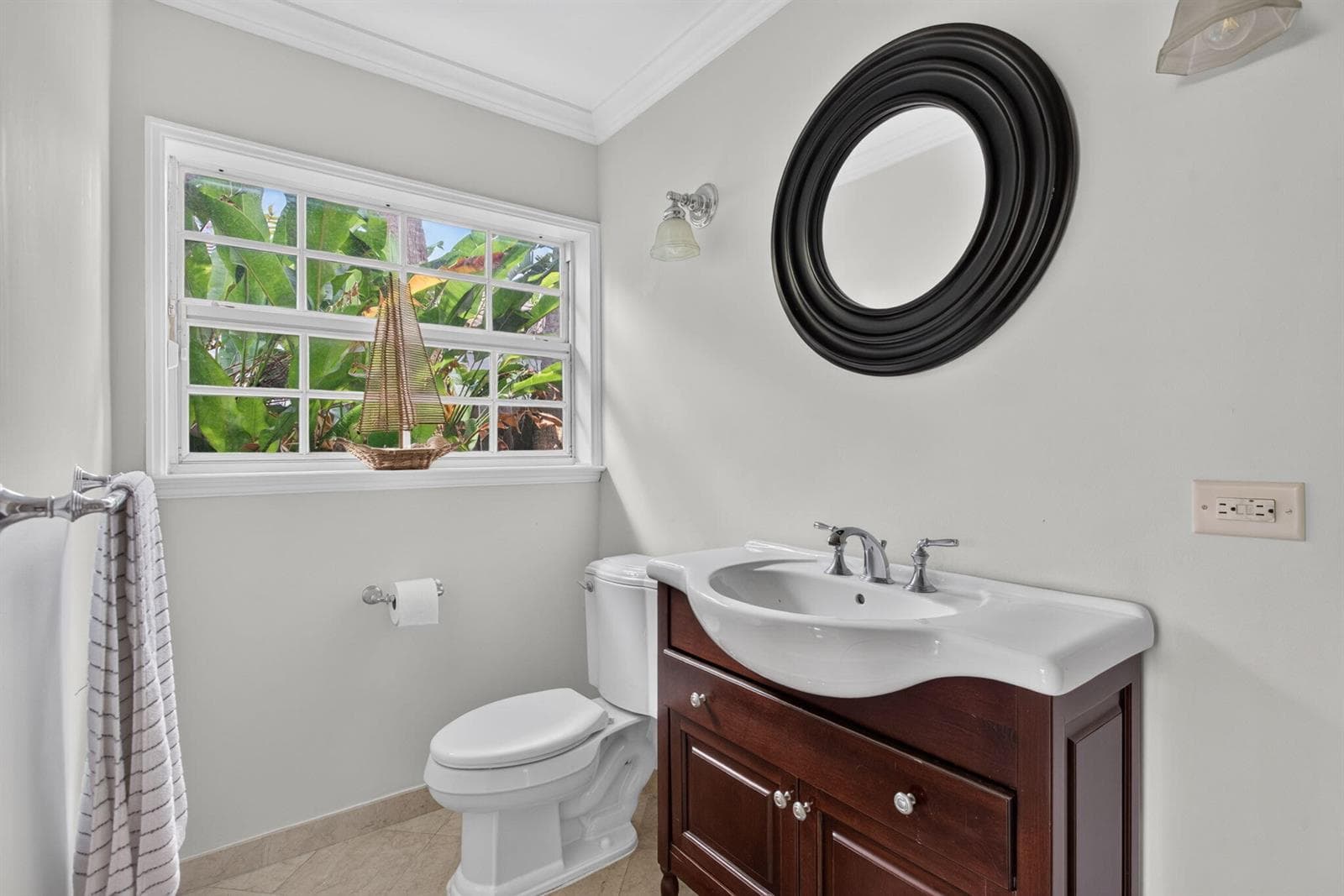 1390 E Terra Mar Drive photo 22