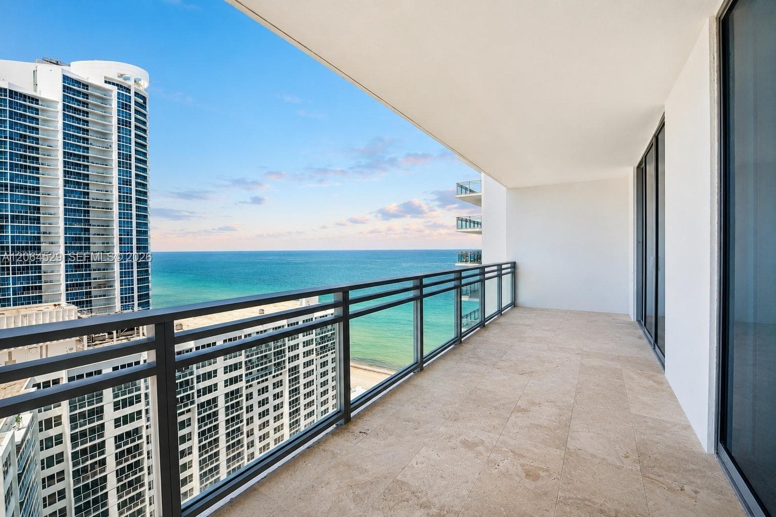 3535 S Ocean Dr 2106 photo 5