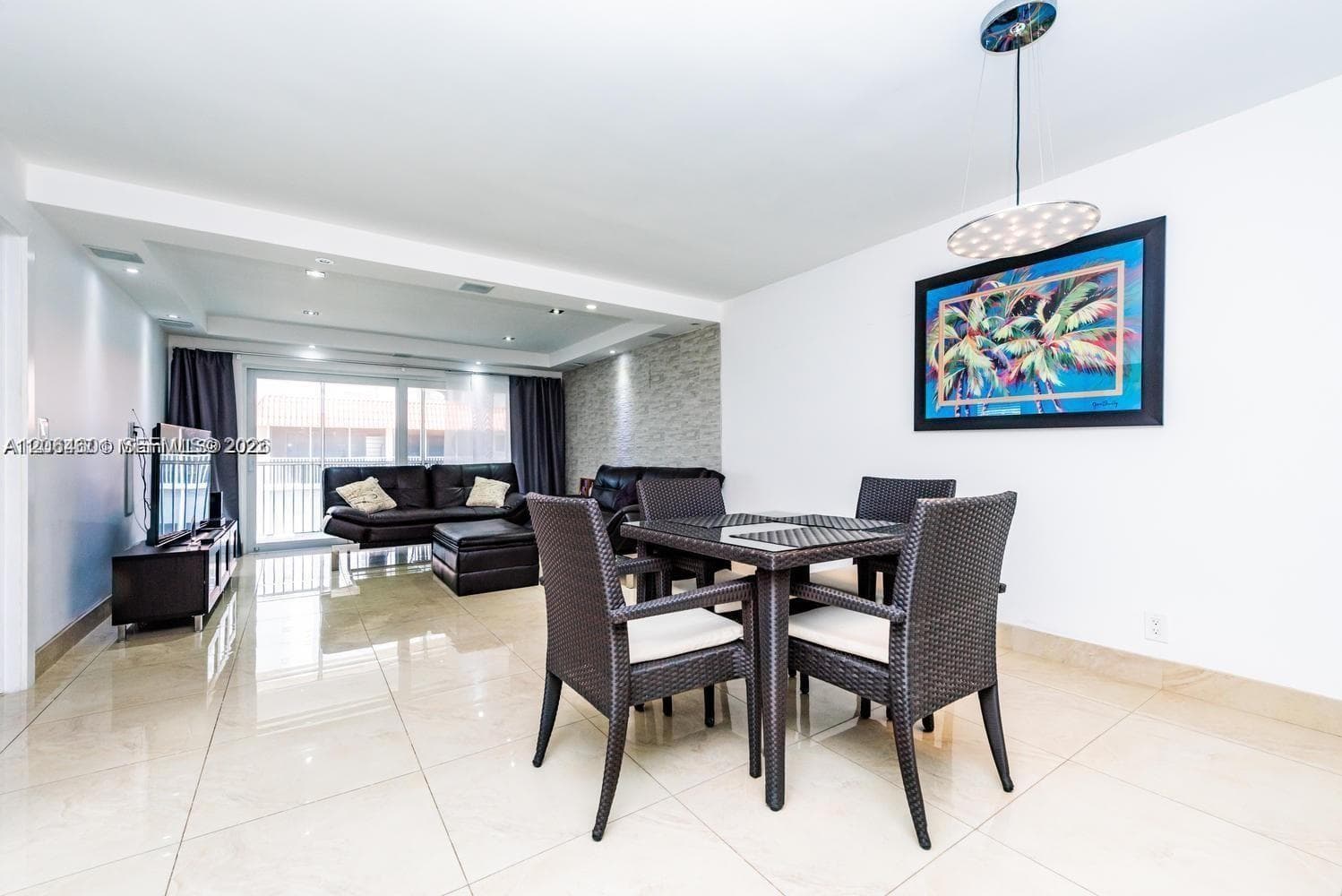 2081 S Ocean Dr 411 photo 7