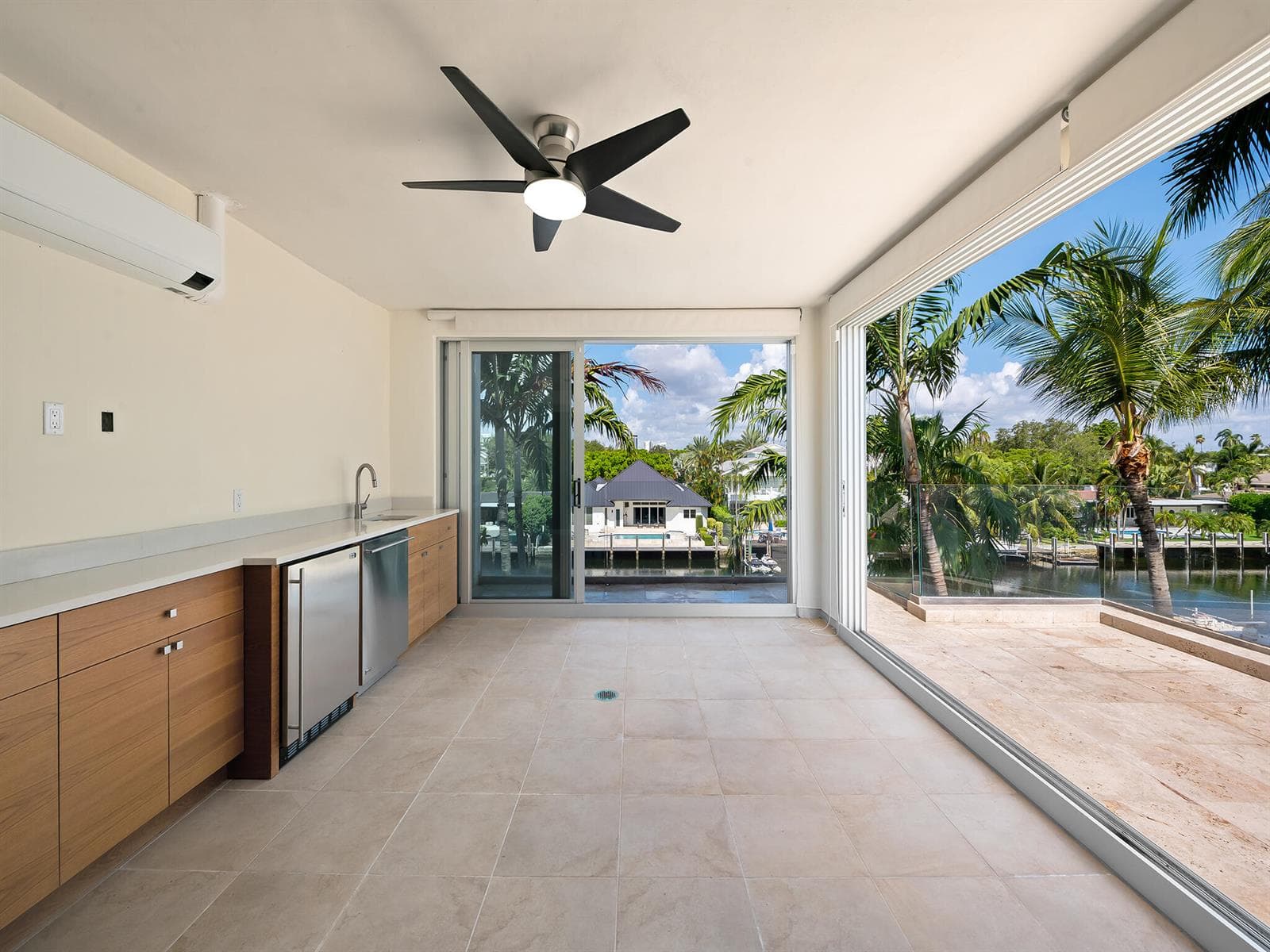 215 Hendricks Isle photo 25