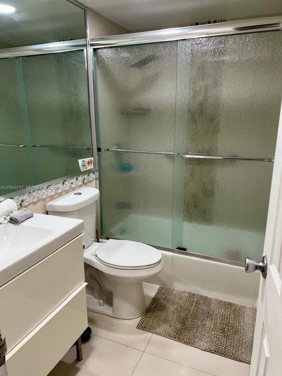 3801 S Ocean Dr 3X photo 7