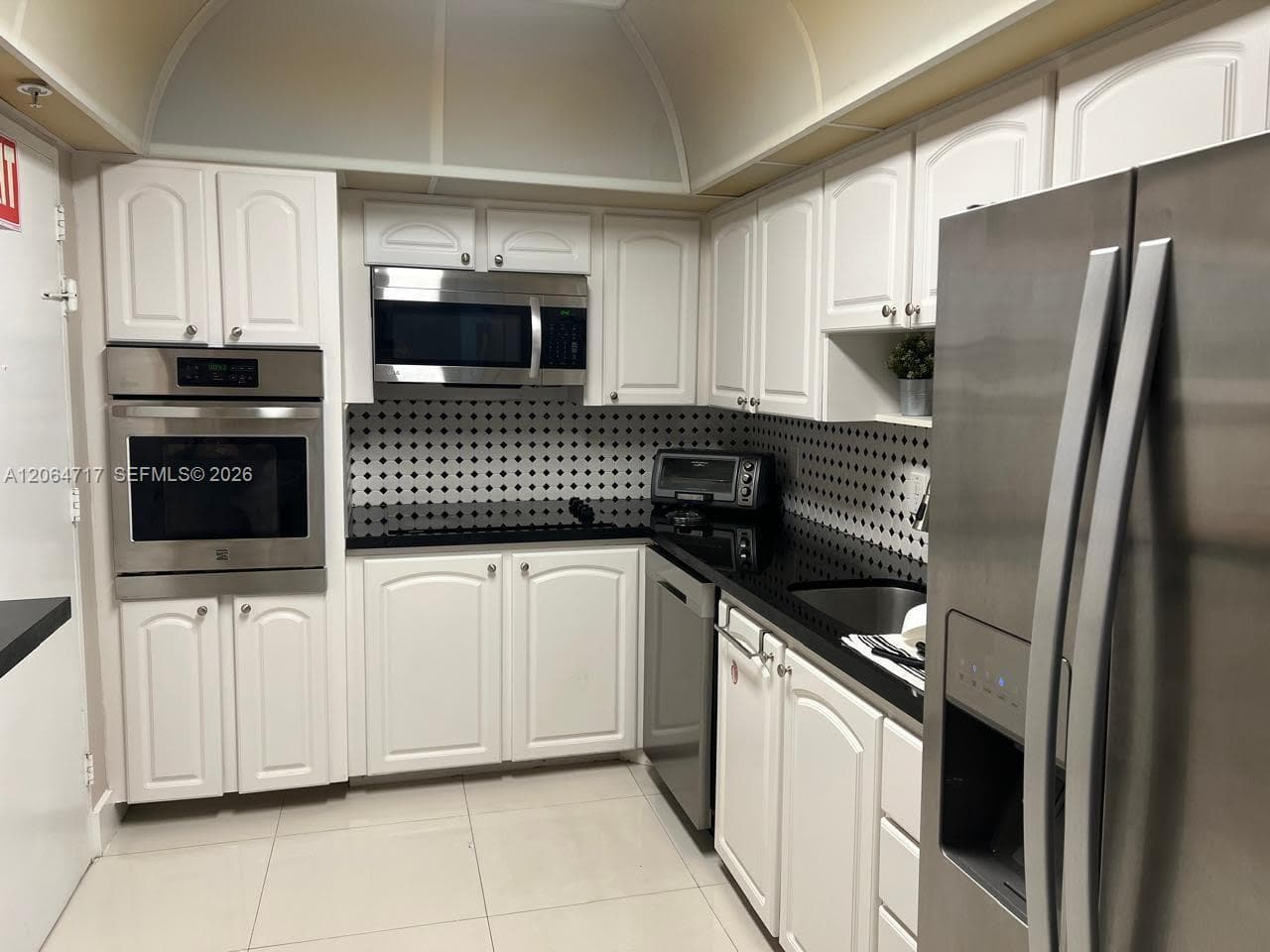 3801 S Ocean Dr 3X photo 3