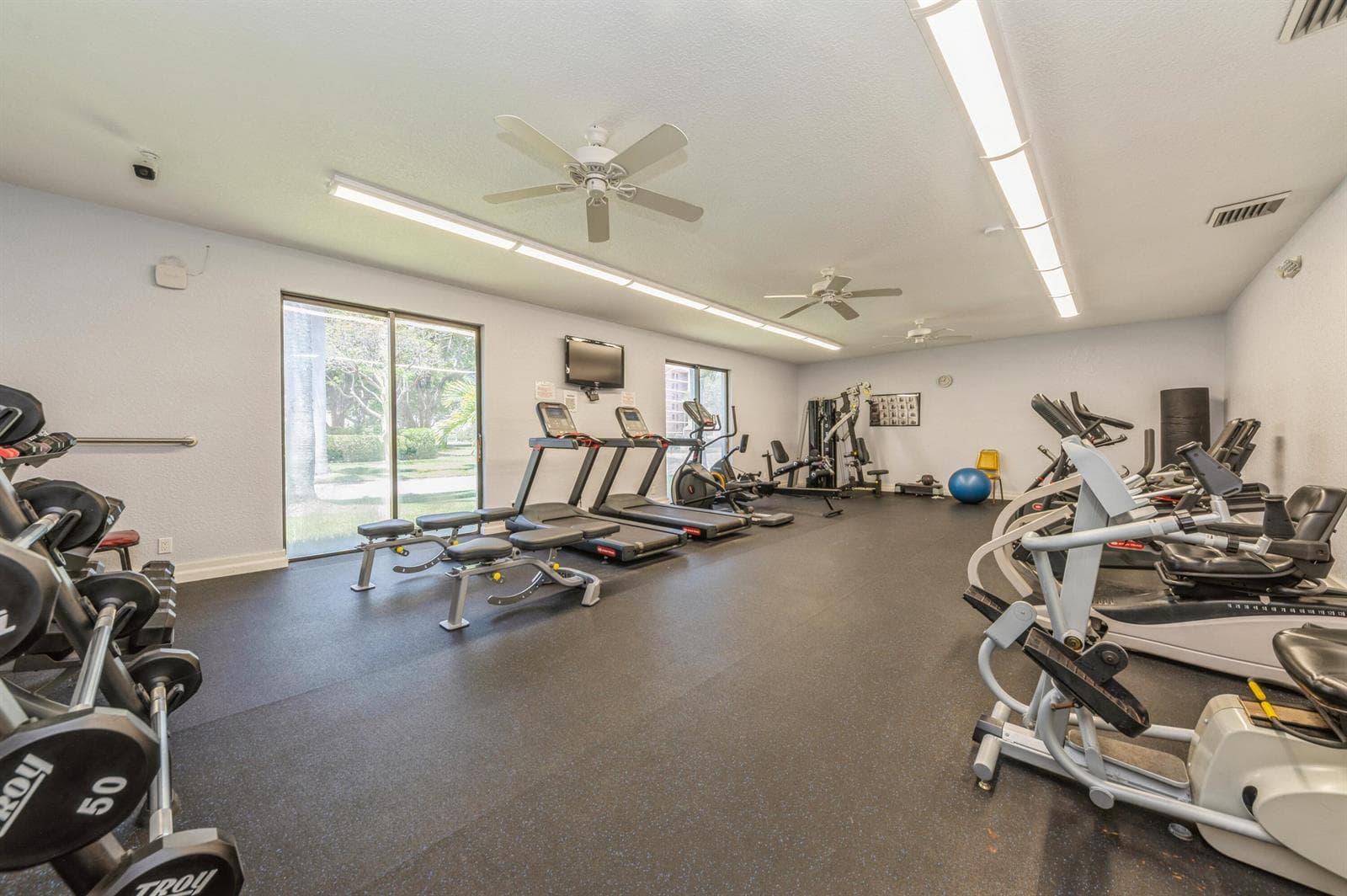 14527 BONAIRE Boulevard 303 photo 18