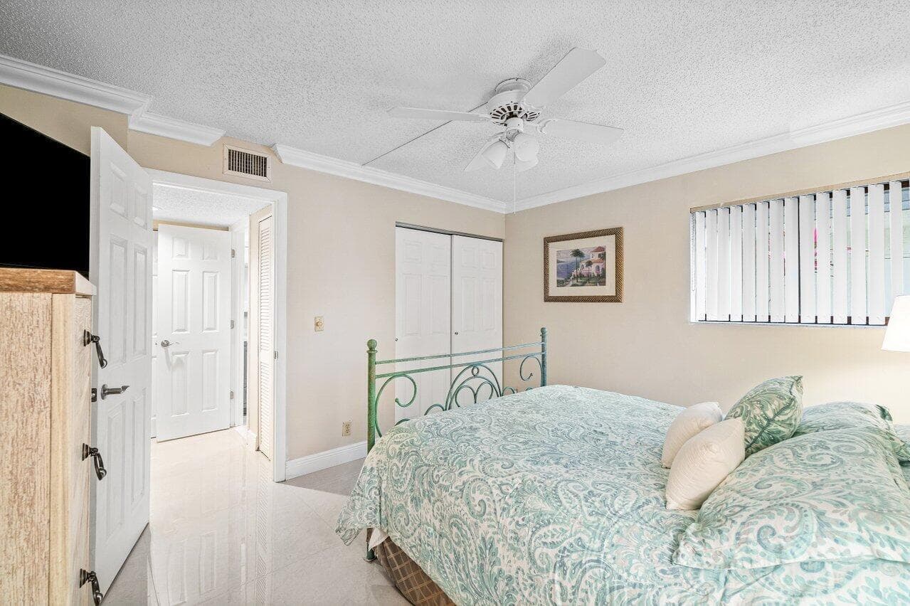 5771 FAIRWAY PARK Court 103 photo 13