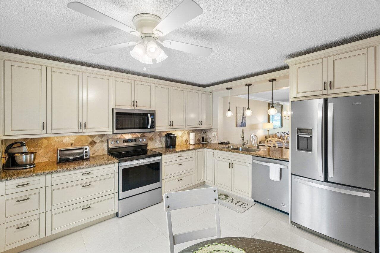 5771 FAIRWAY PARK Court 103 photo 3