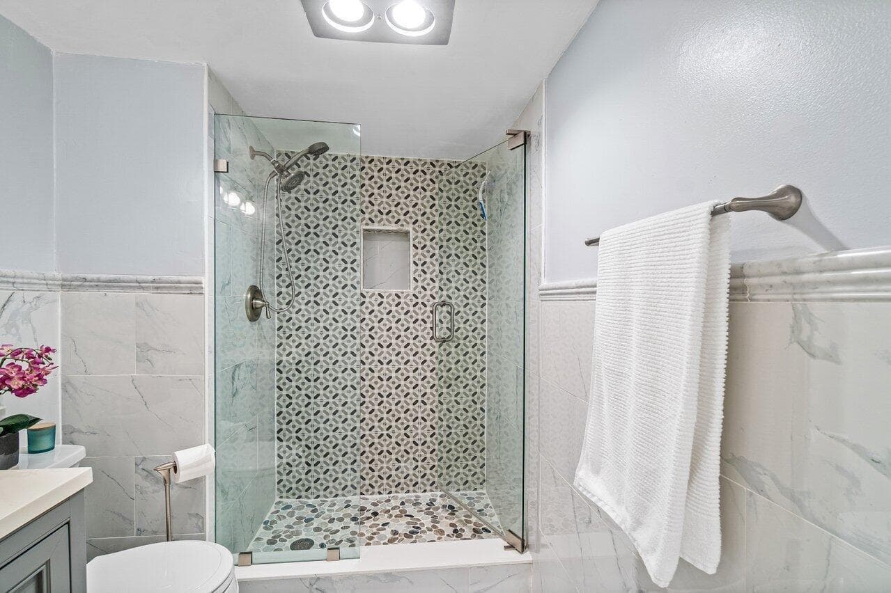 5771 FAIRWAY PARK Court 103 photo 15