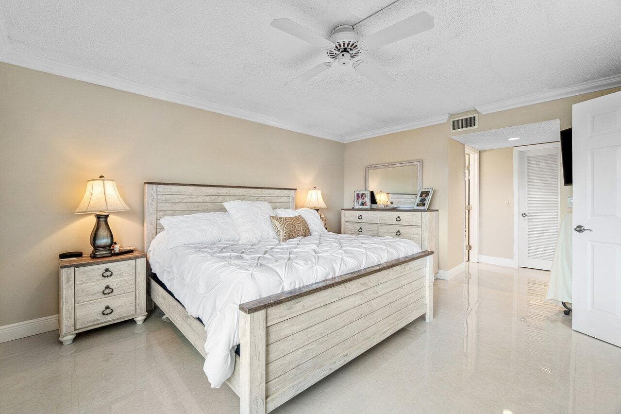 5771 FAIRWAY PARK Court 103 photo 19