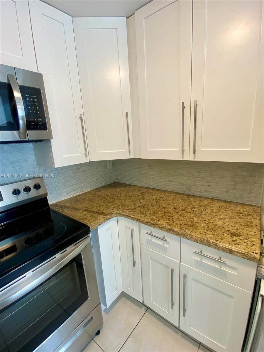 3536 NE 168th St 301 photo 7