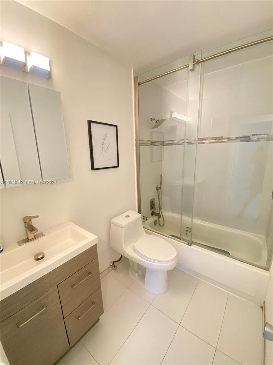 3536 NE 168th St 301 photo 14