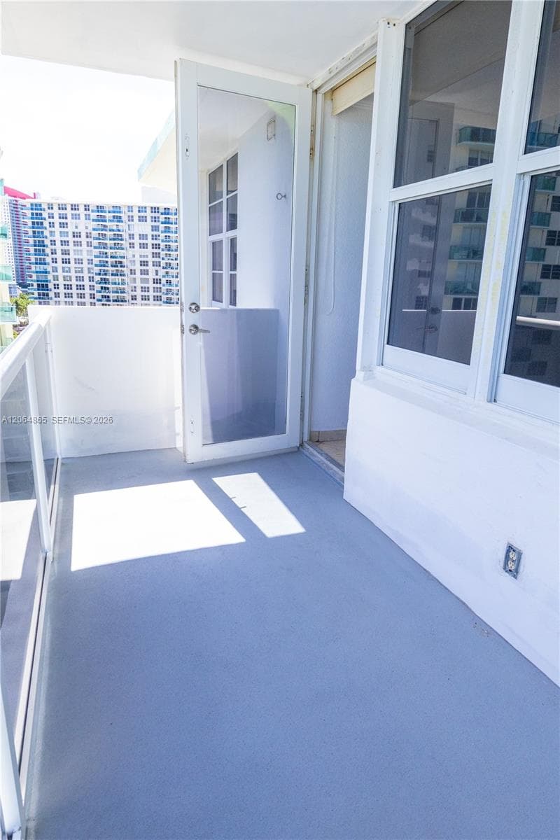 3725 S Ocean Dr 1116 photo 12