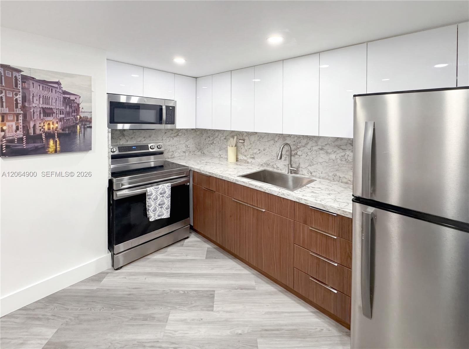 801 Brickell Bay Dr 1961 photo 11