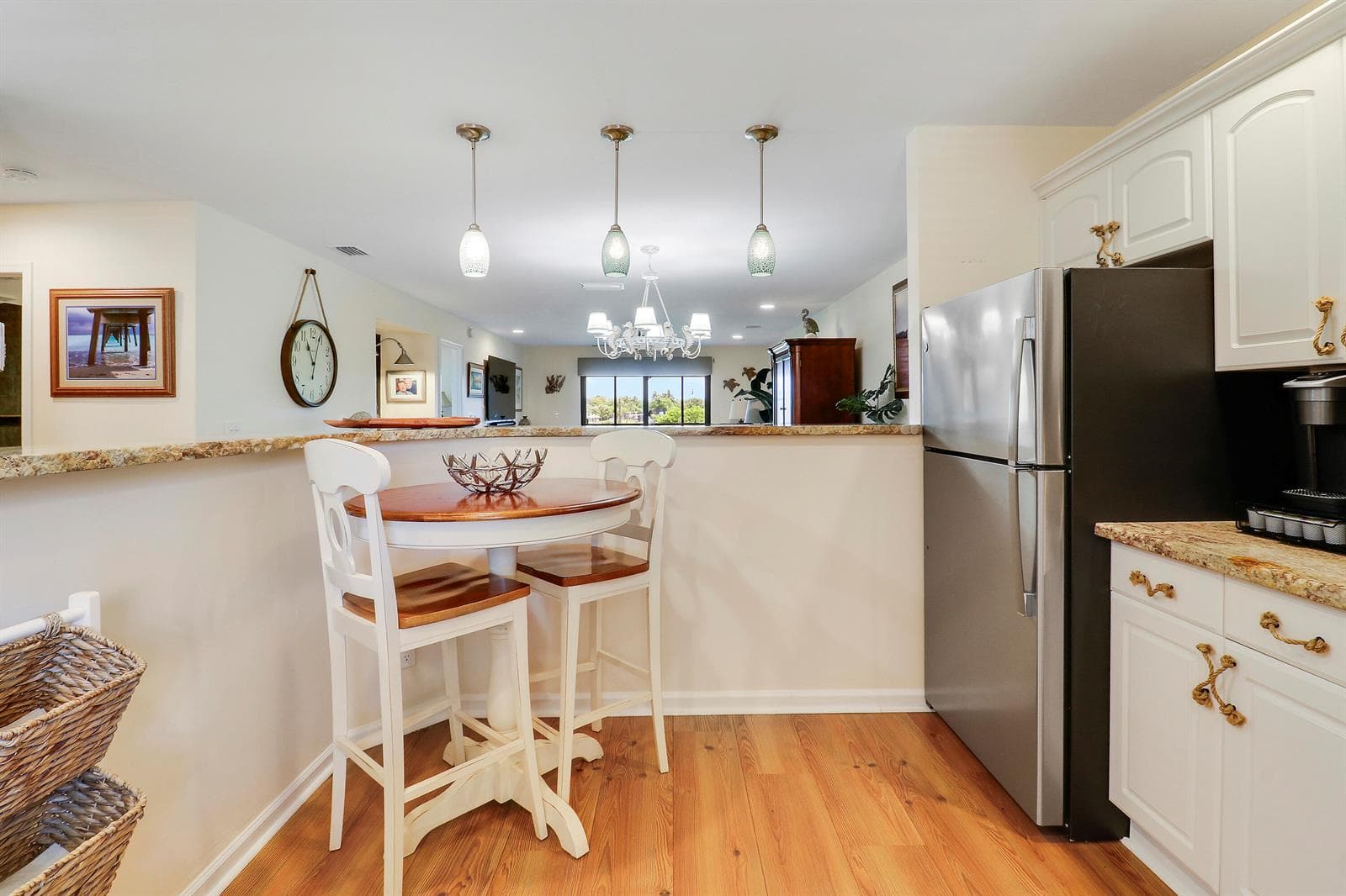 711 Hummingbird Way 201 photo 20