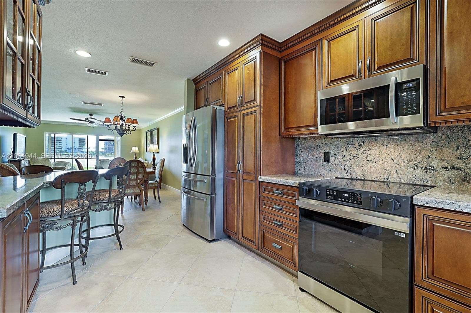 100 Intracoastal Pl 102 photo 14