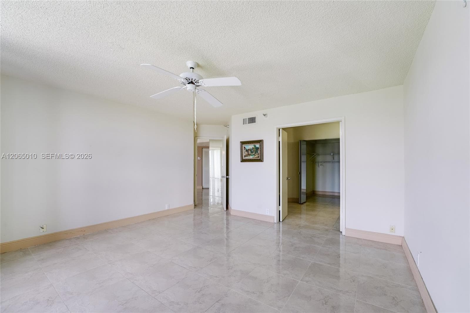 19101 NE 36th Ct 705 photo 10