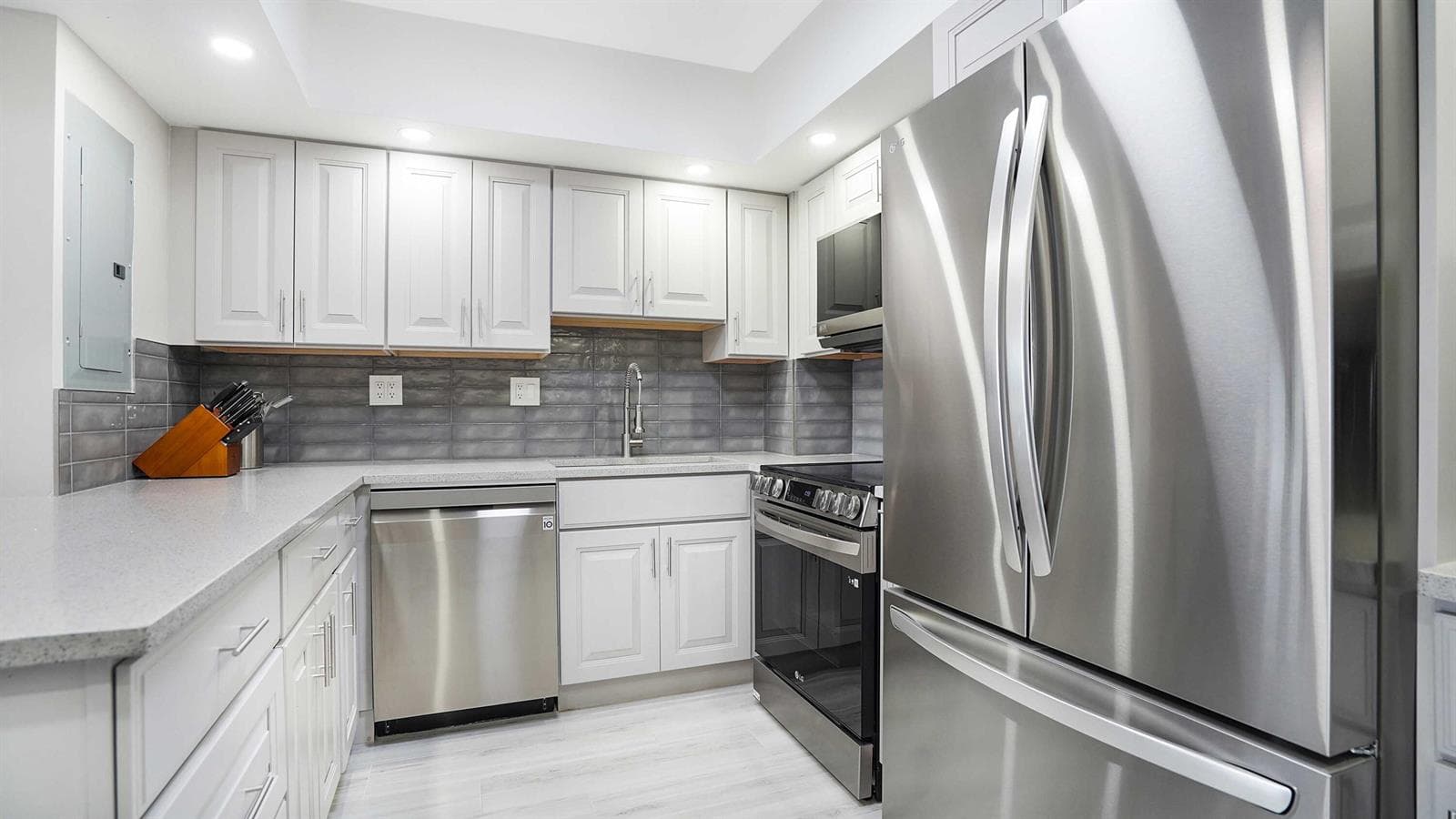 3550 Galt Ocean Drive 1208 photo 8
