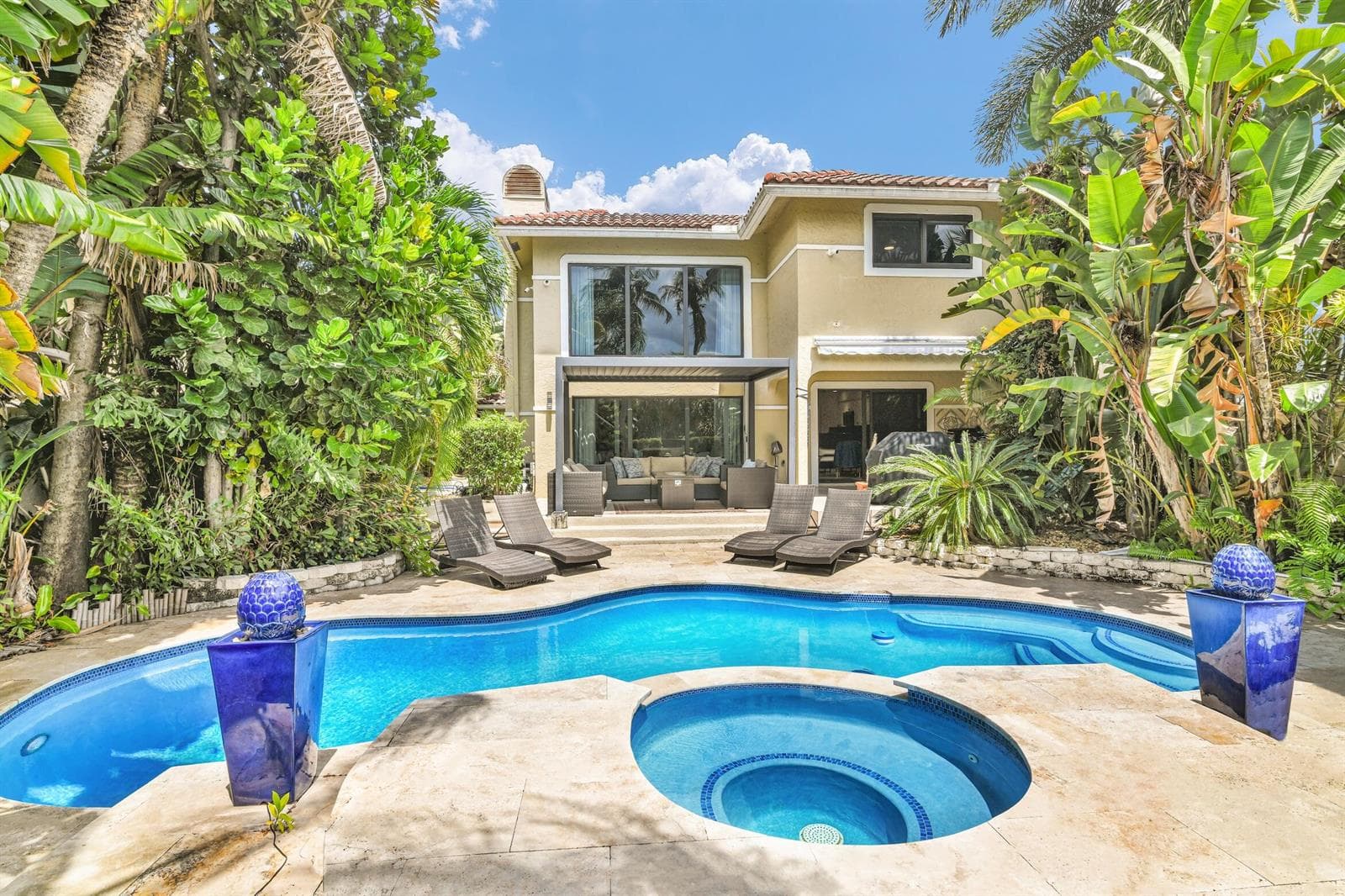 753 Villa Portofino Circle photo 1