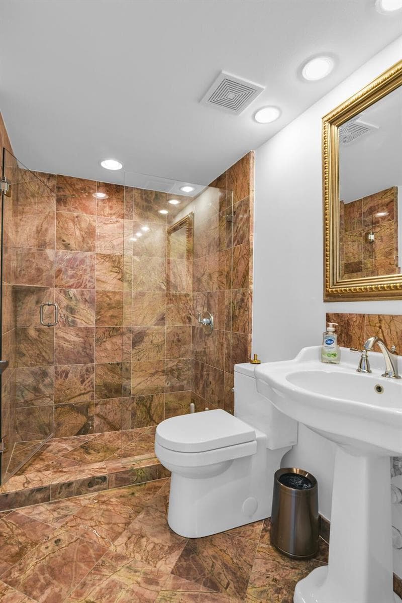 753 Villa Portofino Circle photo 25