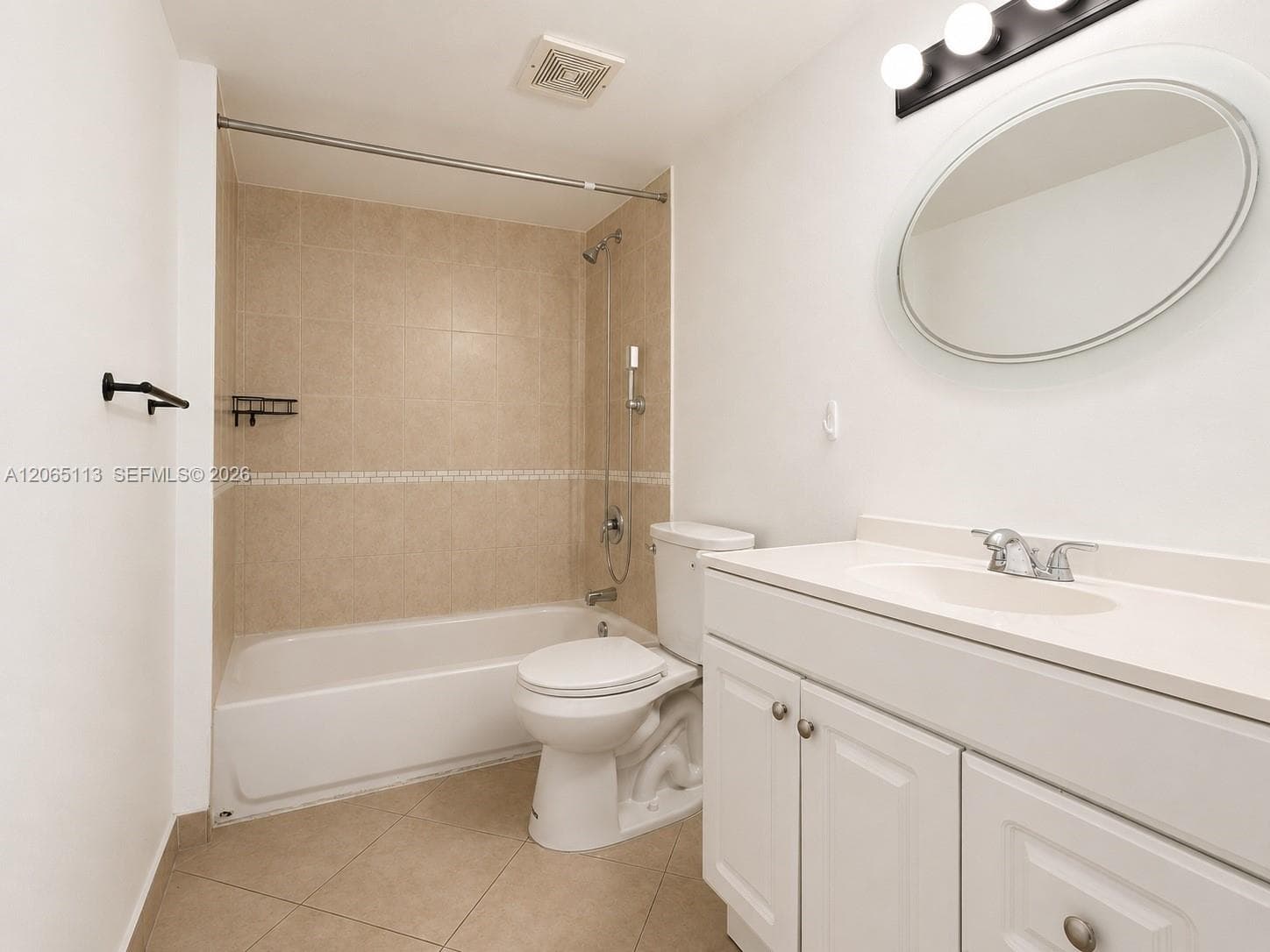 1621 Collins Ave 402 photo 16