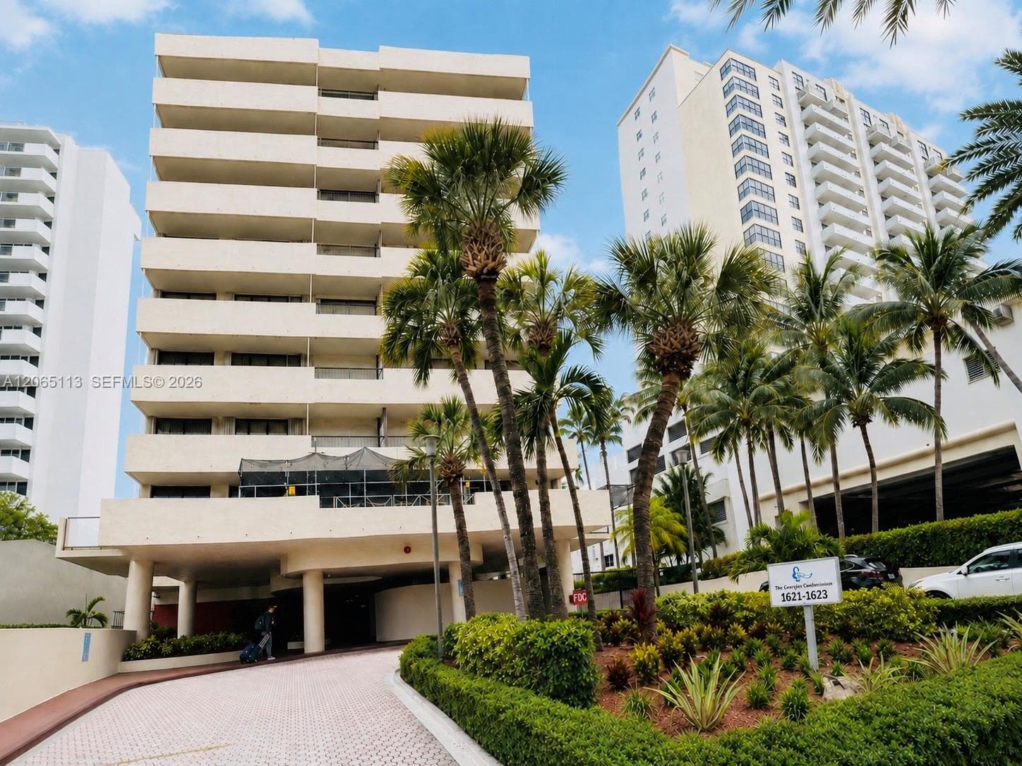 1621 Collins Ave 402 photo 19