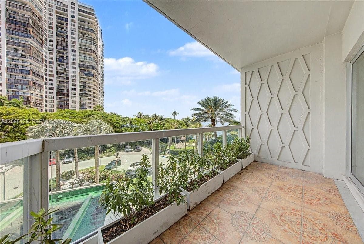 2451 Brickell Ave 4F photo 12