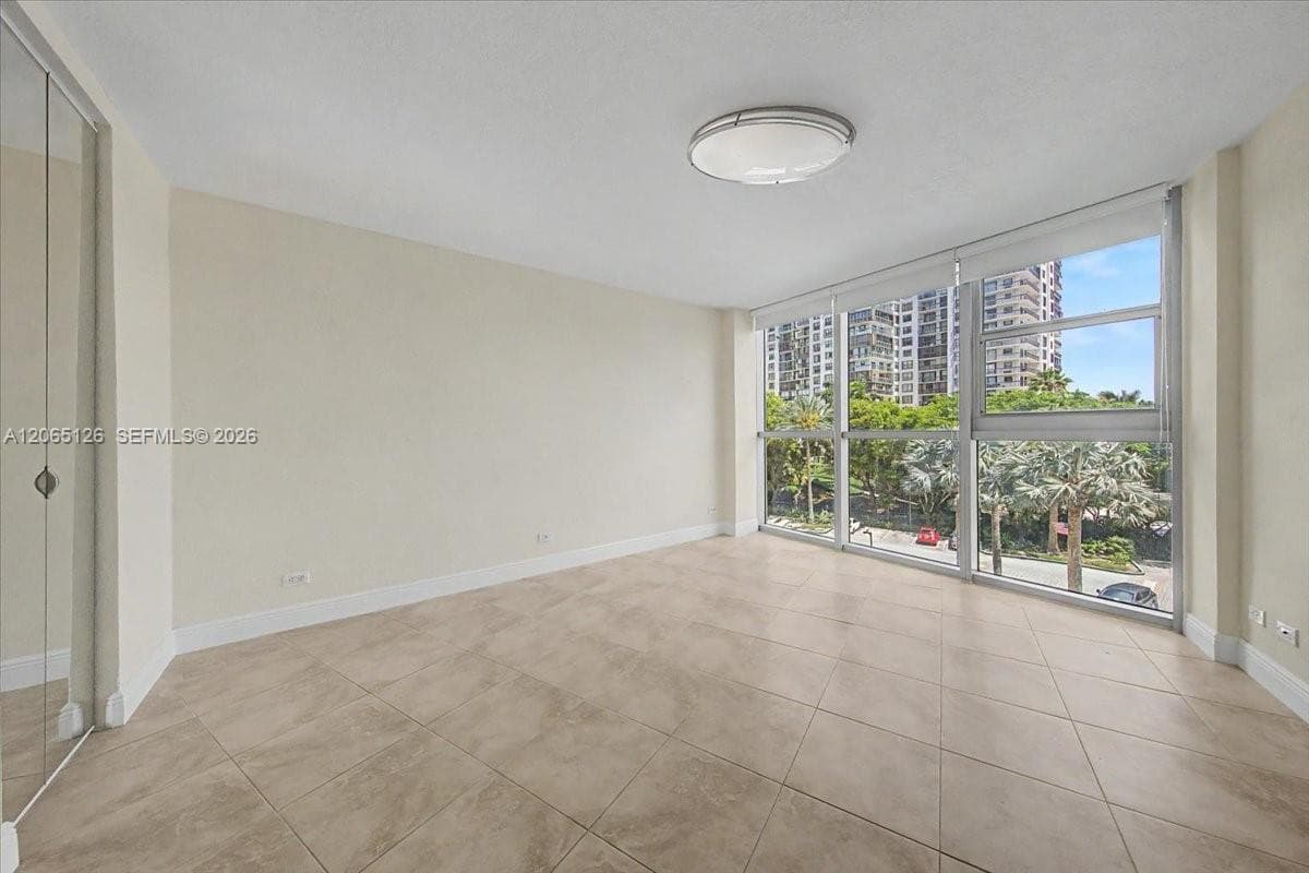 2451 Brickell Ave 4F photo 20