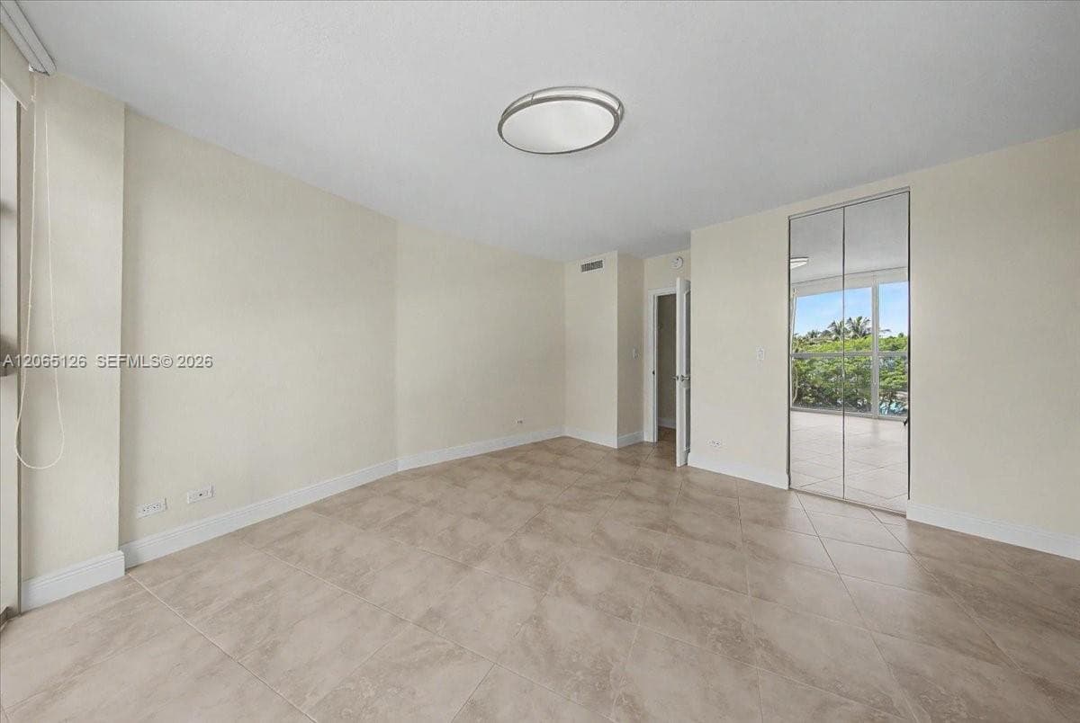 2451 Brickell Ave 4F photo 21