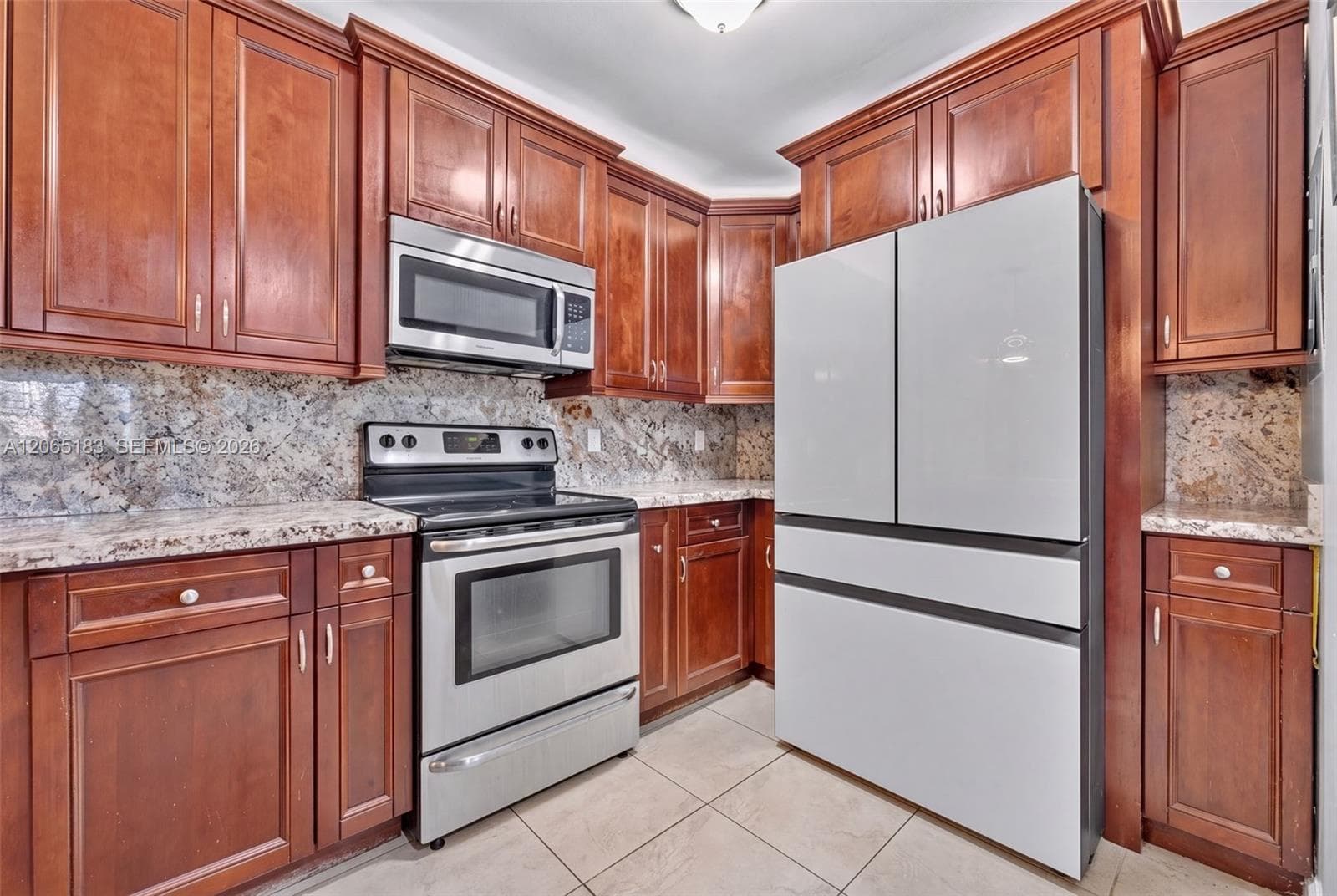 3007 N Oakland Forest Dr 107 photo 1