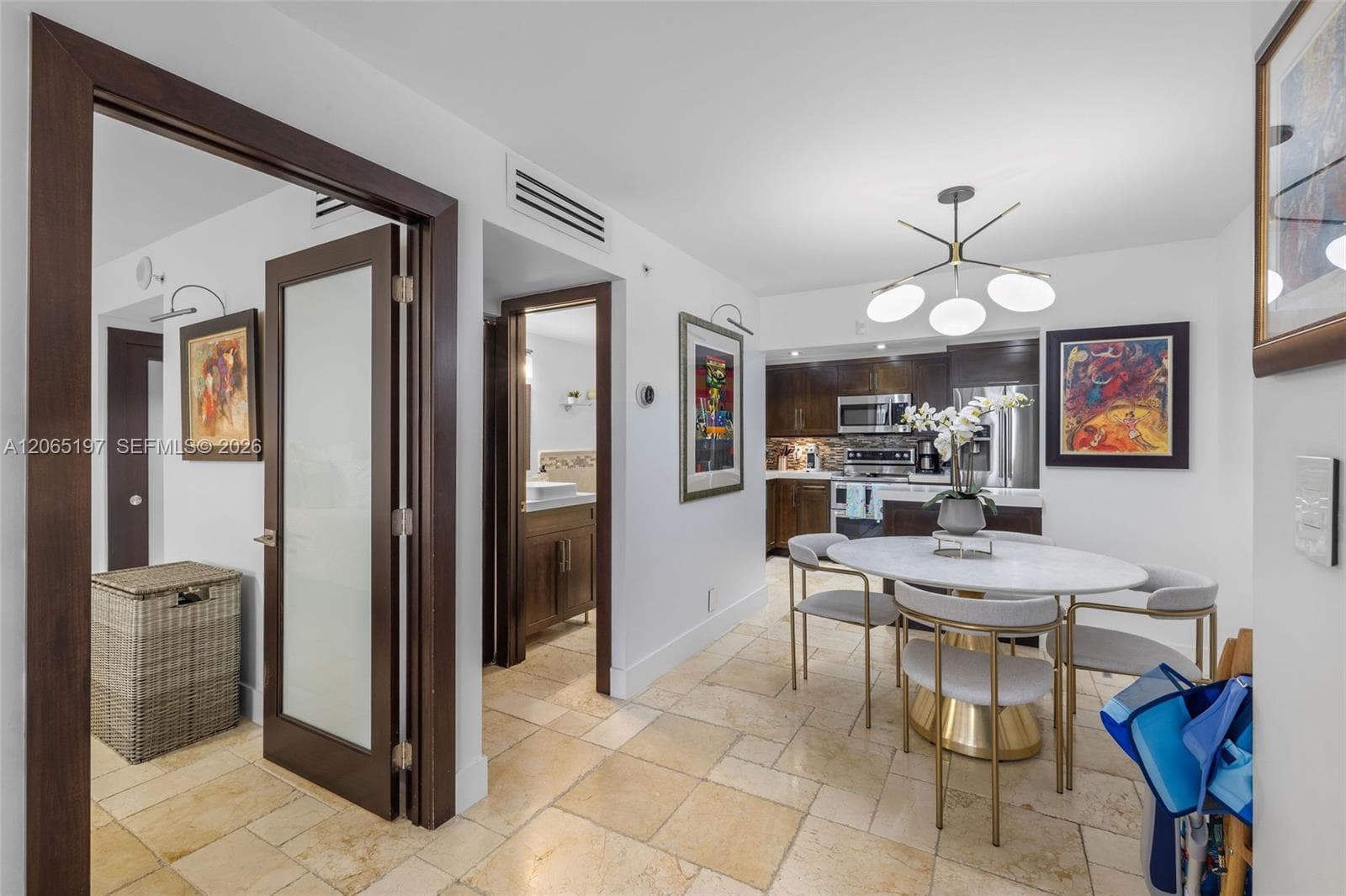 2625 Collins Ave 402 photo 7