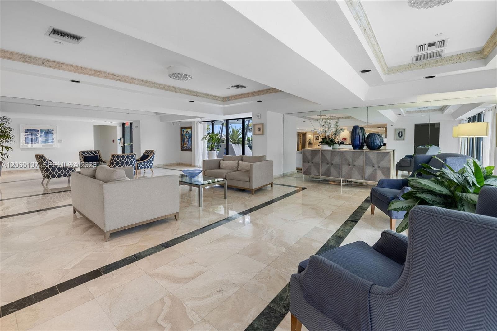2625 Collins Ave 402 photo 25