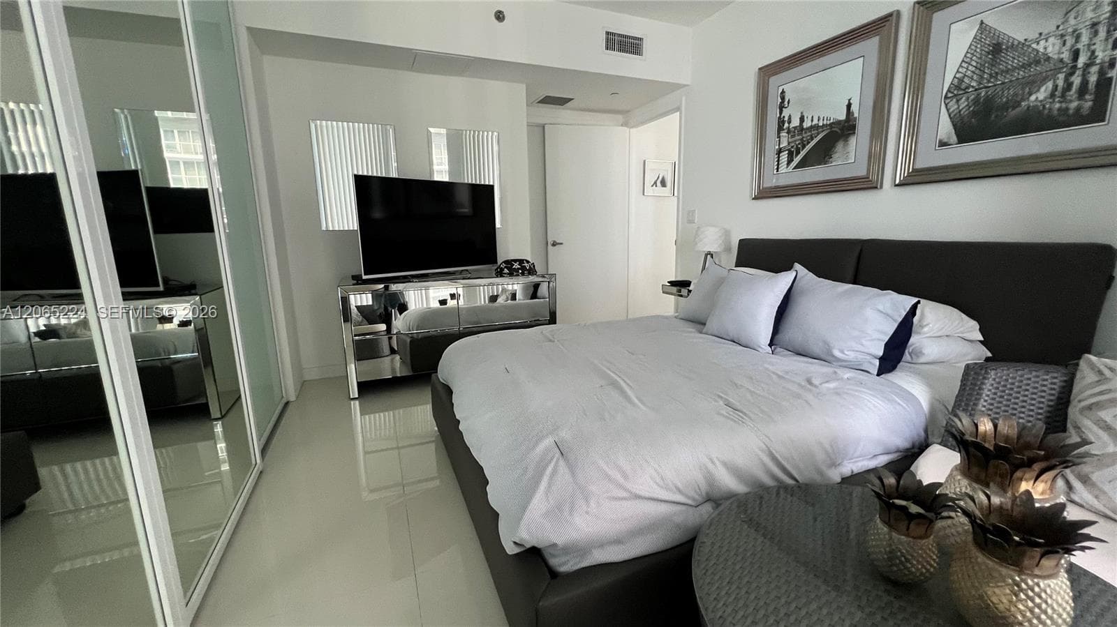 495 Brickell Ave 4308 photo 12