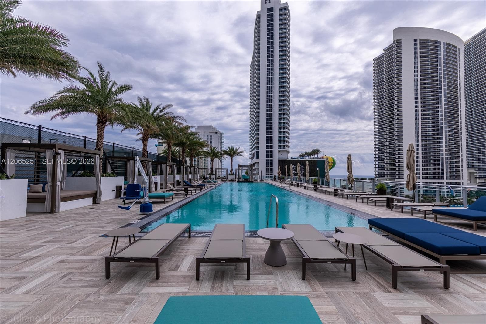 4010 S Ocean Dr R509 photo 1