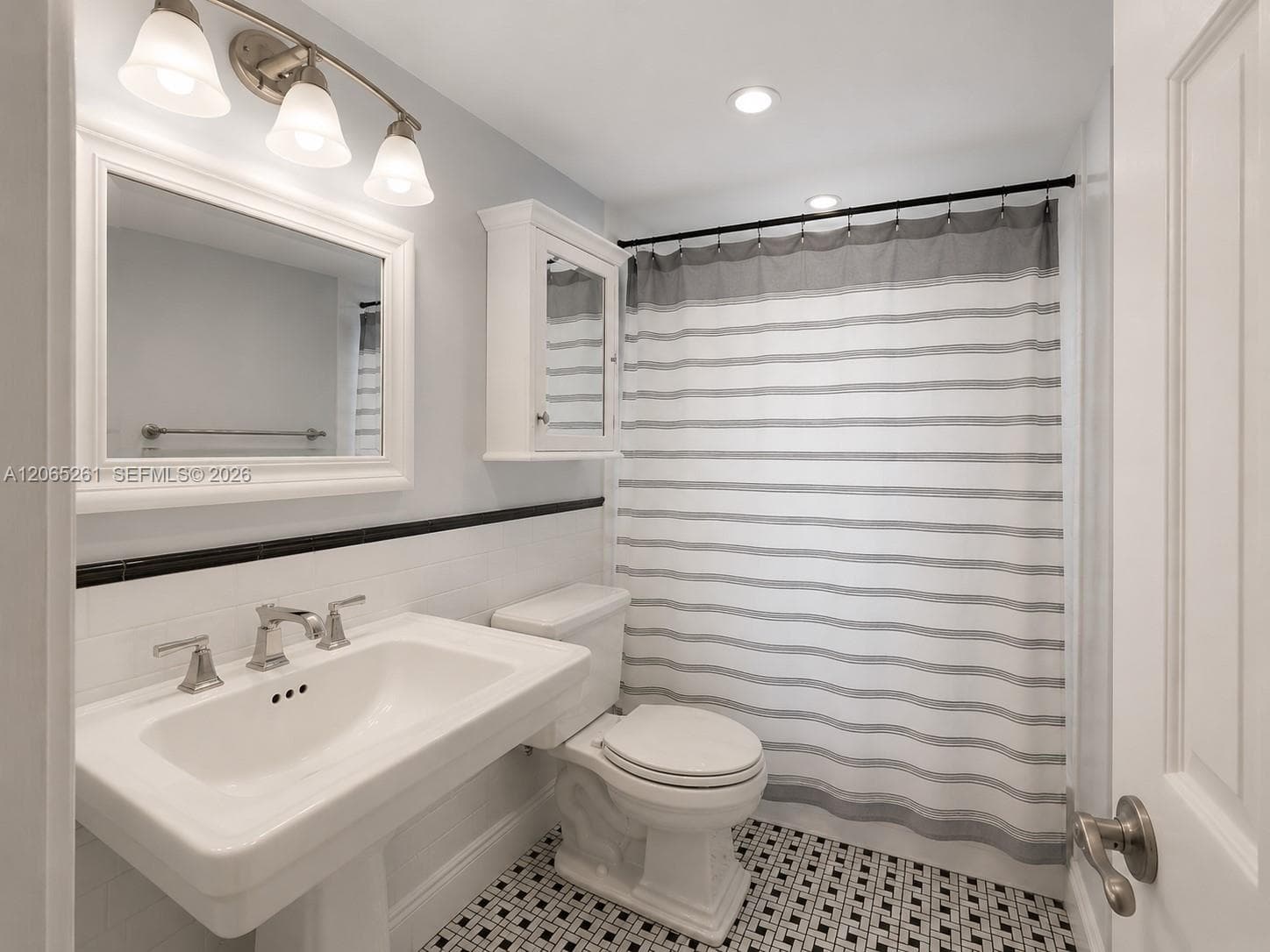 3601 NE 170th St 605 photo 13