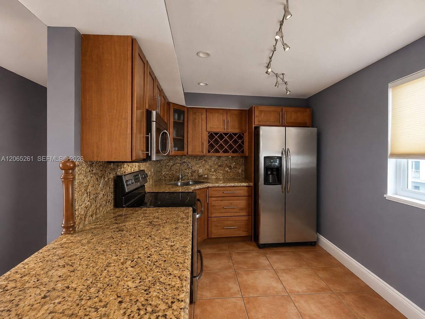 3601 NE 170th St 605 photo 5