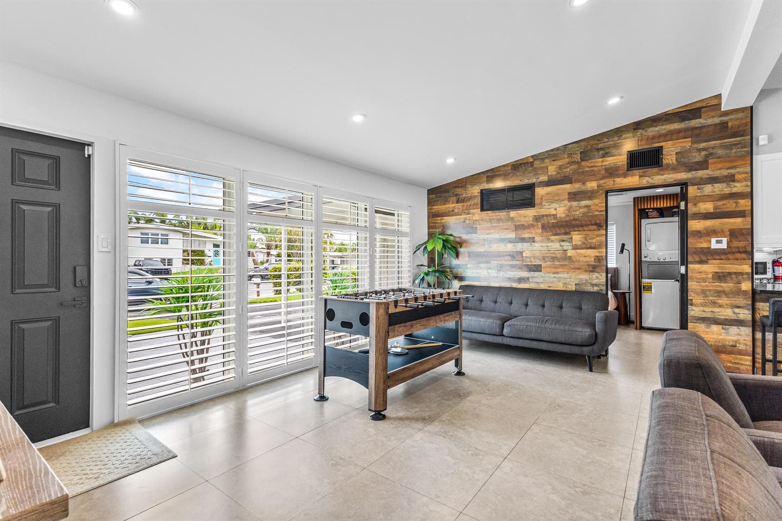 2678 Marathon Lane photo 4