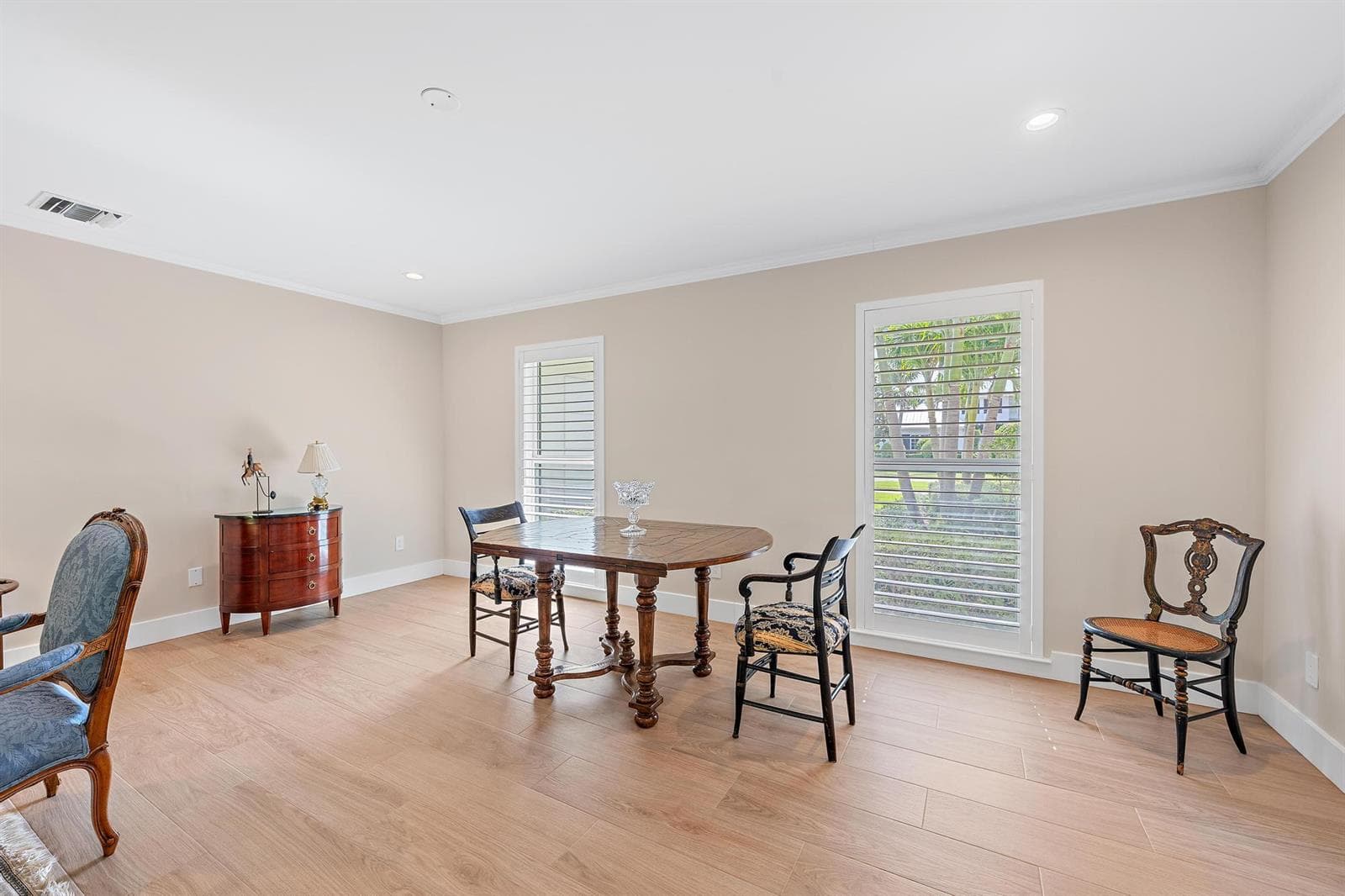 11785 Lake Shore Place photo 3
