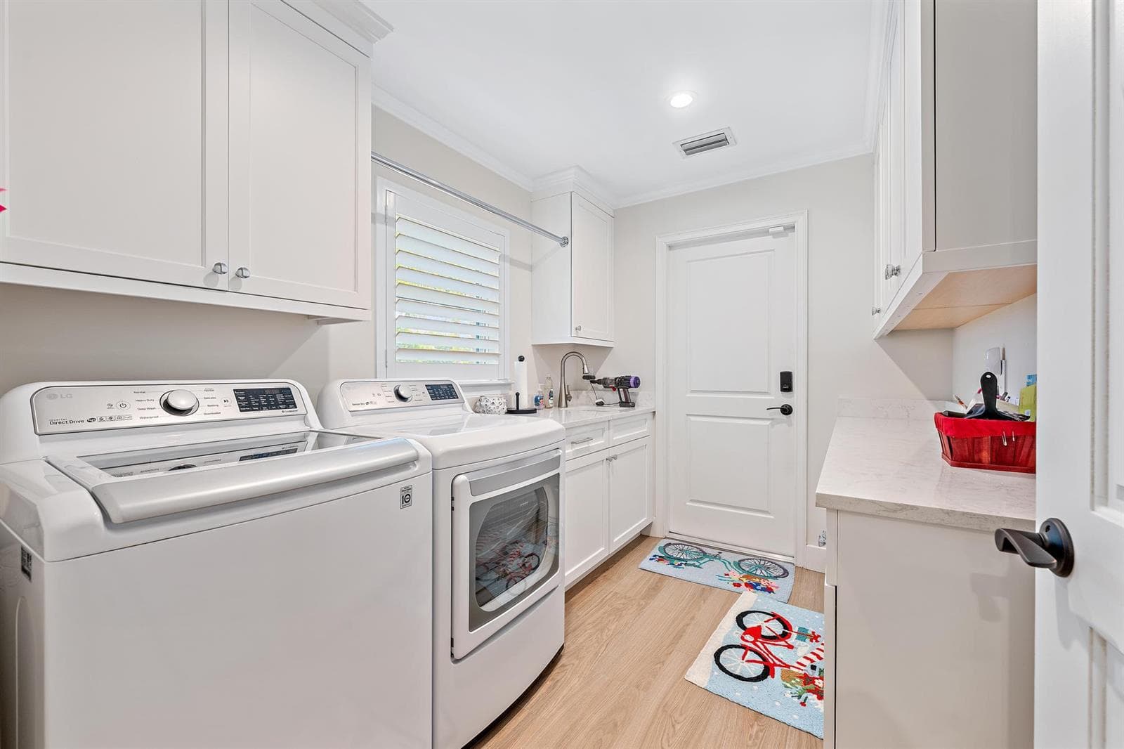11785 Lake Shore Place photo 14