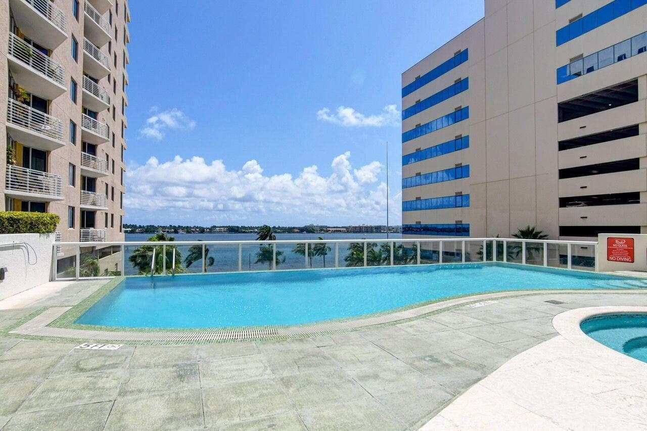 1551 N Flagler Drive 804 photo 5