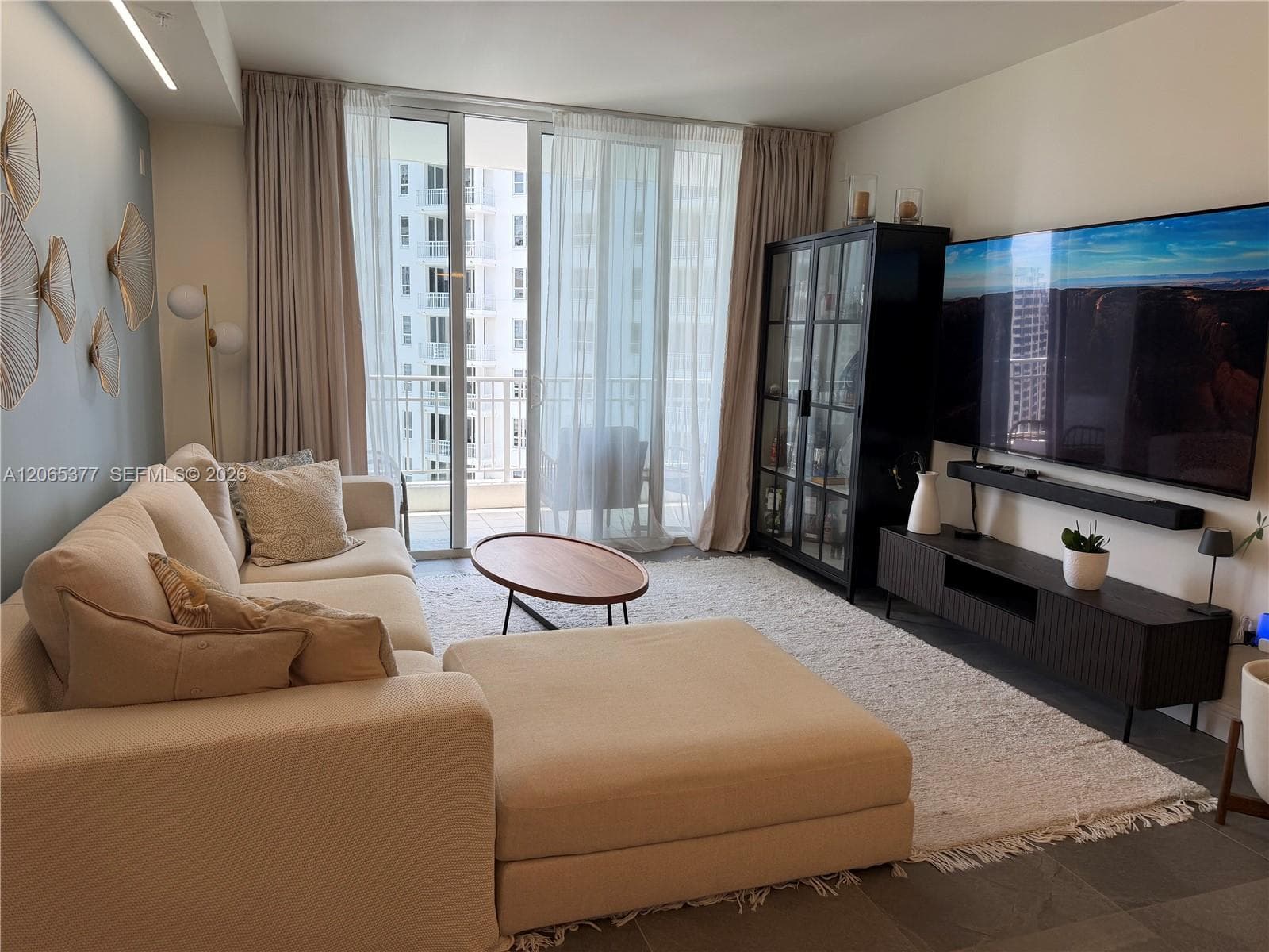 801 Brickell Key Blvd 1805 photo 2