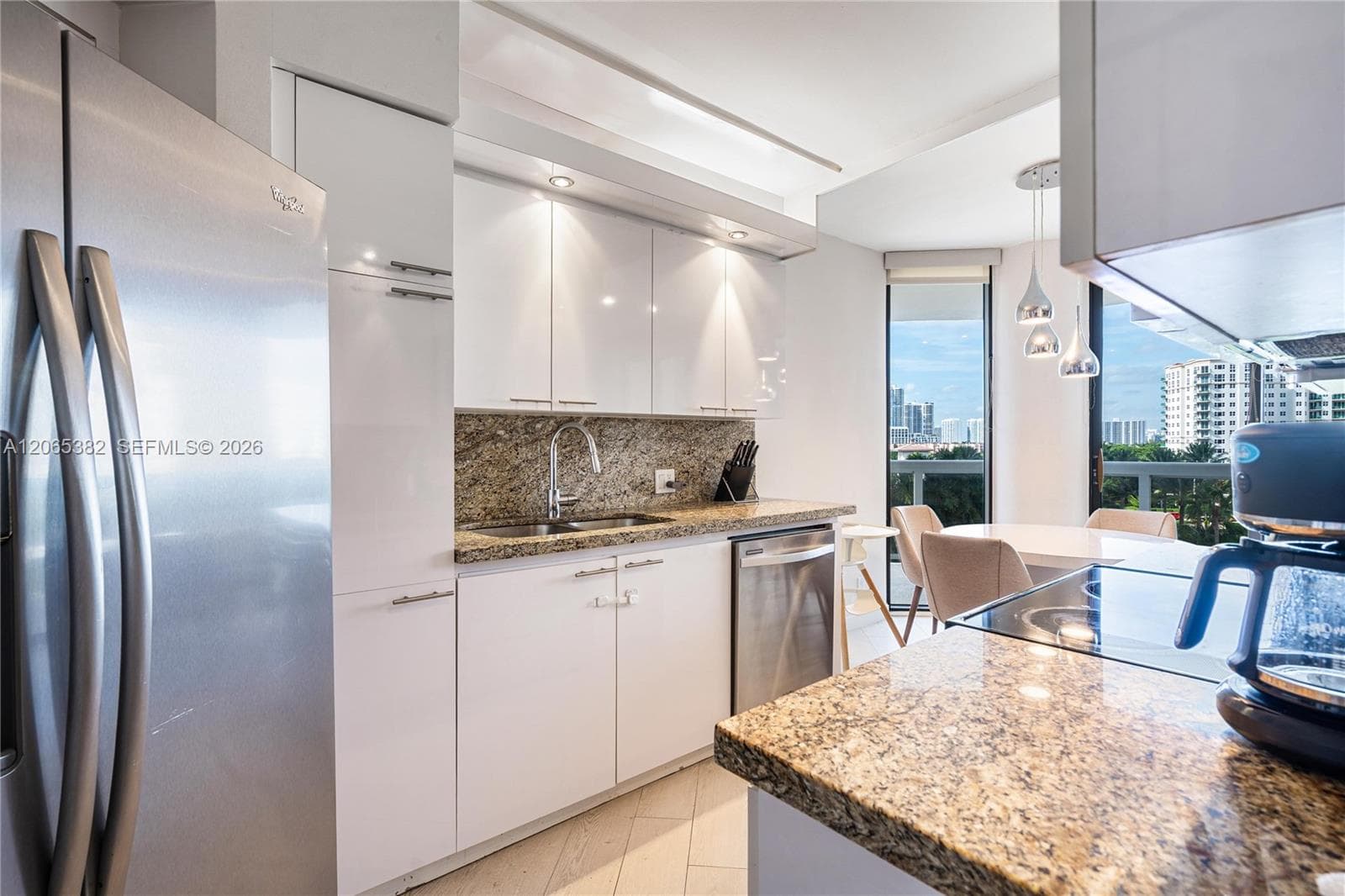 20185 E Country Club Dr 604 photo 6