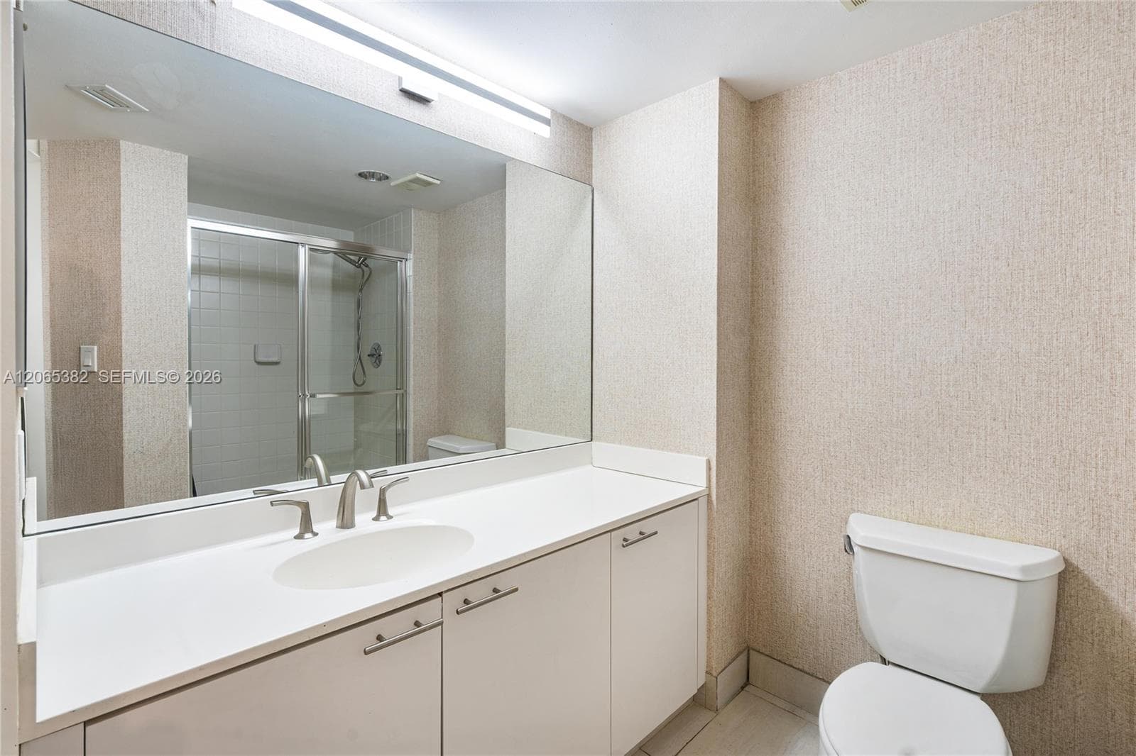 20185 E Country Club Dr 604 photo 21