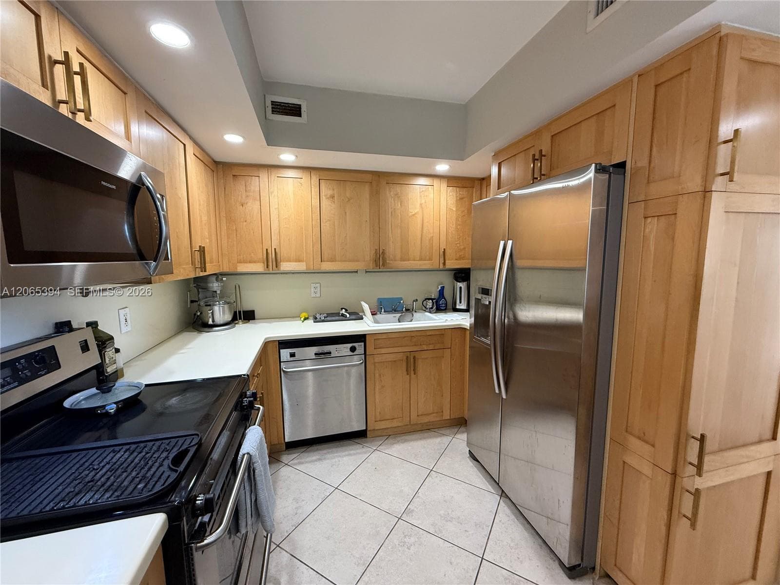5600 Collins Ave 16G photo 16