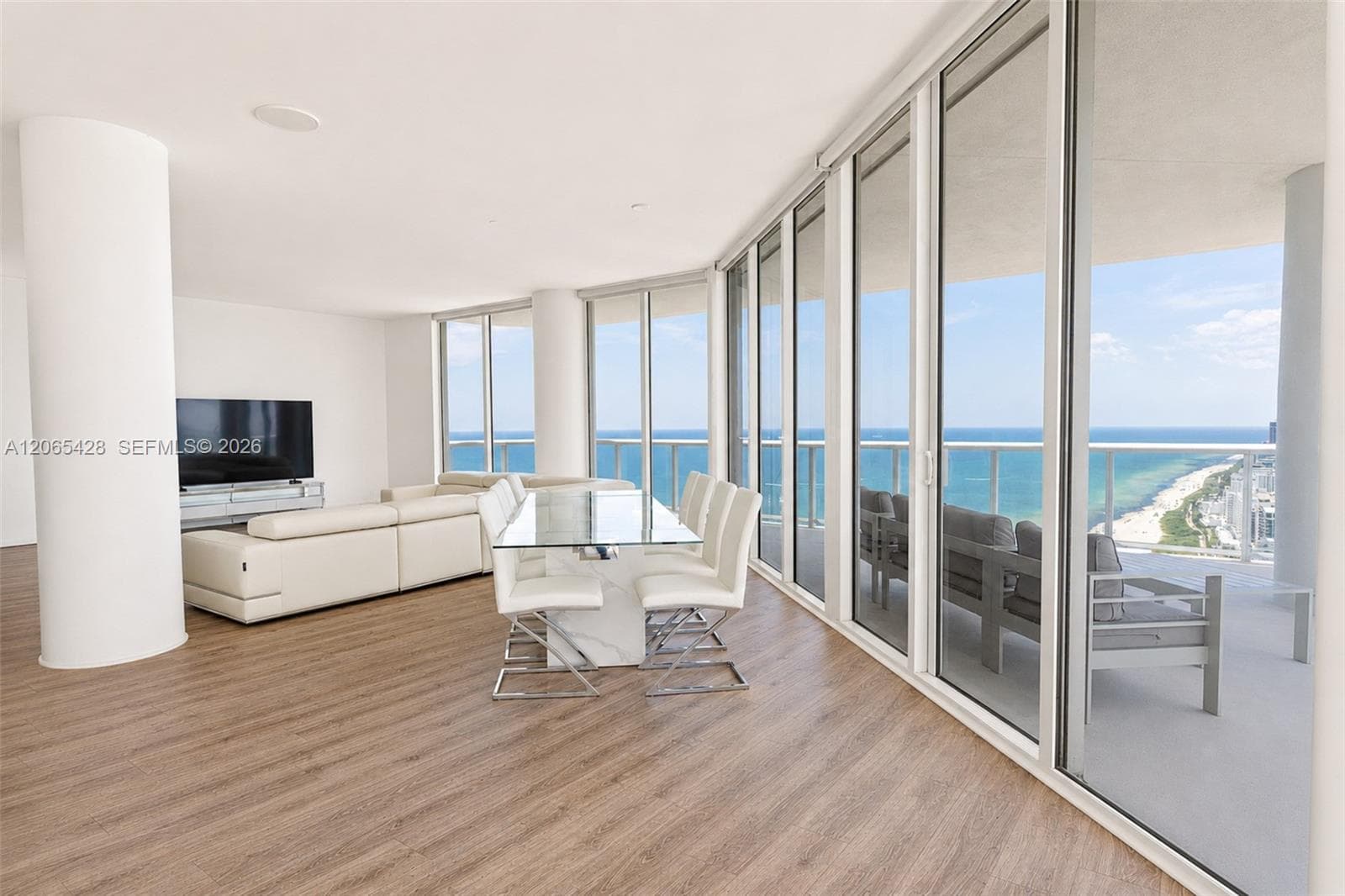 6365 Collins Ave TS-07 photo 4