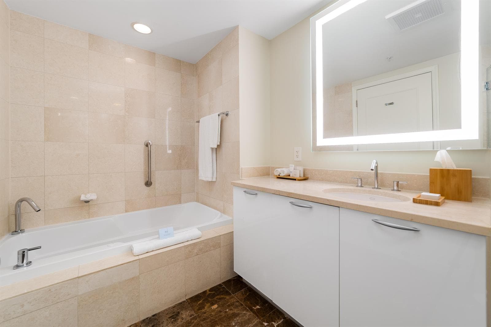 505 N FORT LAUDERDALE BEACH Boulevard 1708 photo 9