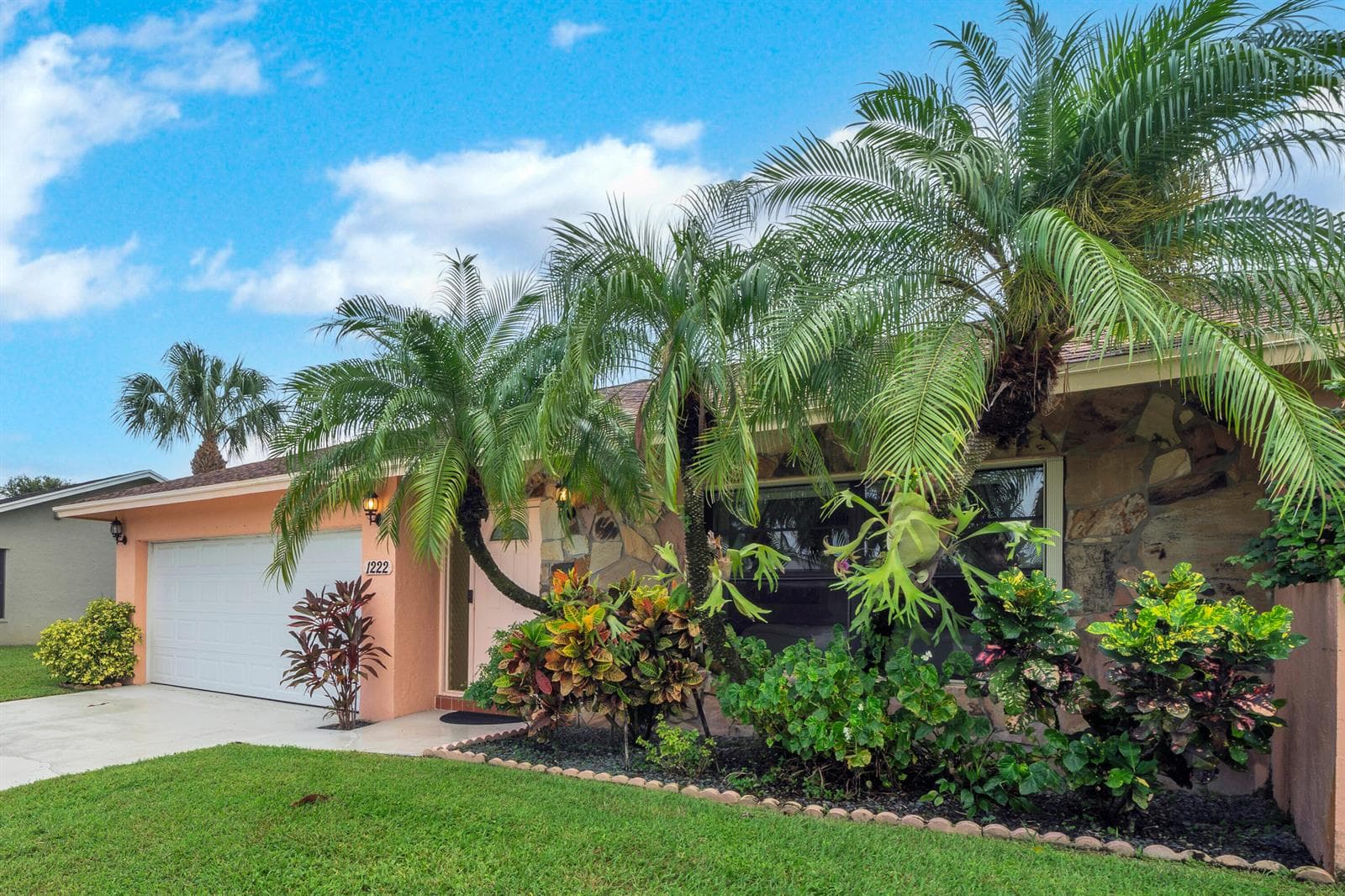 1222 Essex Drive photo 3