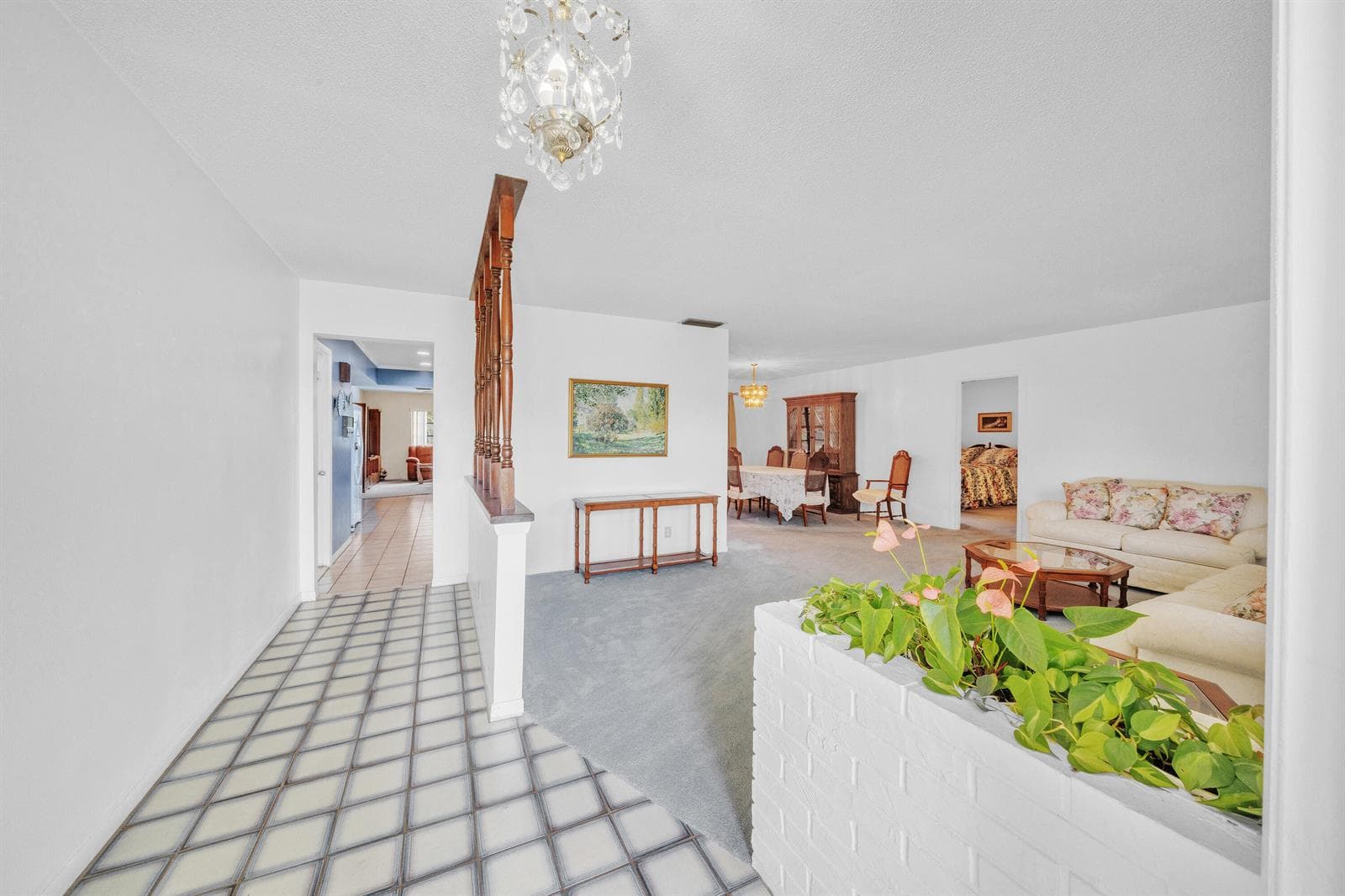 1222 Essex Drive photo 4