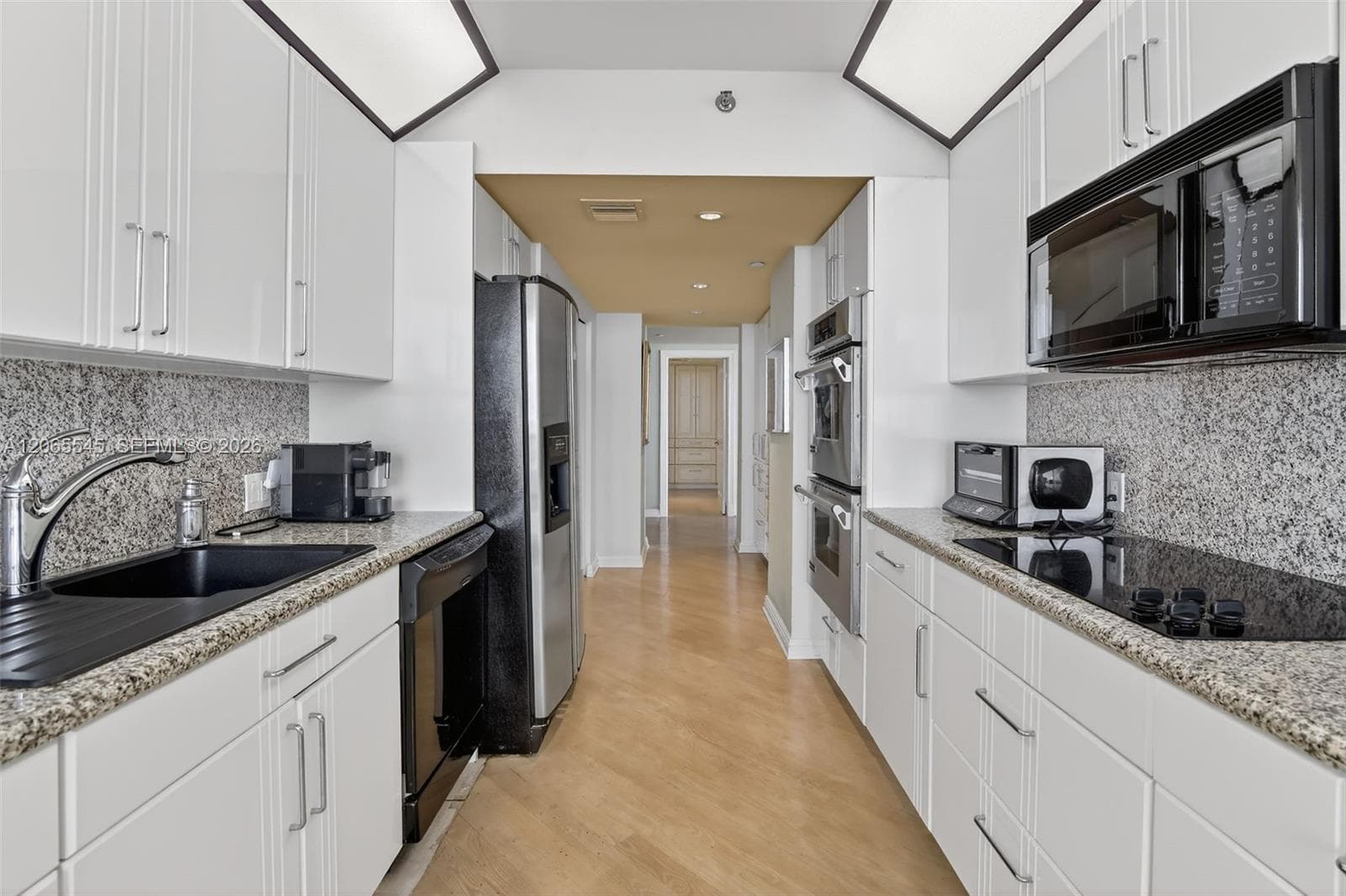 20281 E Country Club Dr 1801 photo 24